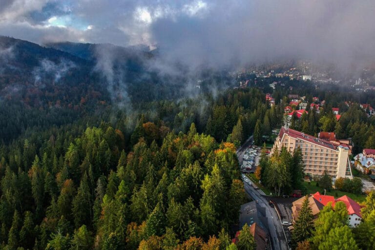 Belvedere Predeal și panorama montană