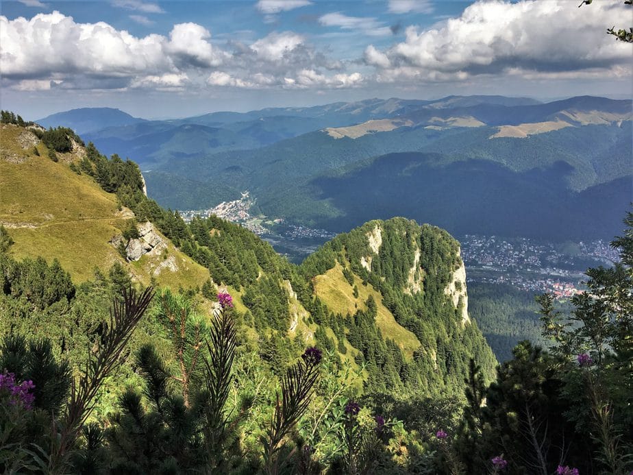 Traseu Jepii Mari din Bușteni spre Cabana Piatra Arsă, pe marcaj triunghi albastru