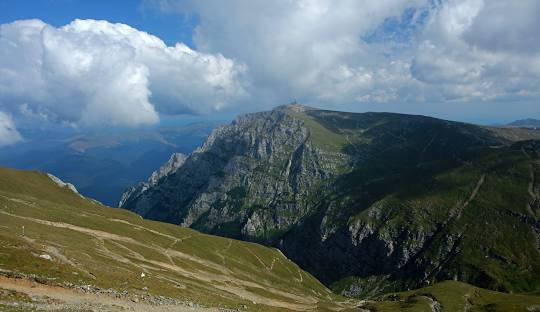 Experiente Valea Prahovei Bucegi trasee natura 2026