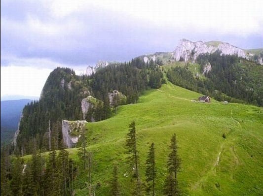Traseu de creastă vara, drumeție pe Valea Prahovei