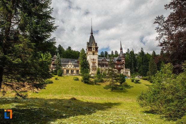 Castelul Pelișor din Sinaia, variantă indoor pentru ploaie