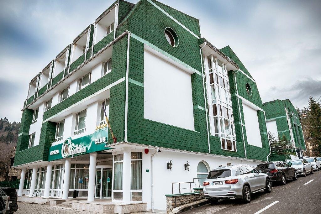 Hotel Carpathia Sinaia pentru wellness și sejur scurt