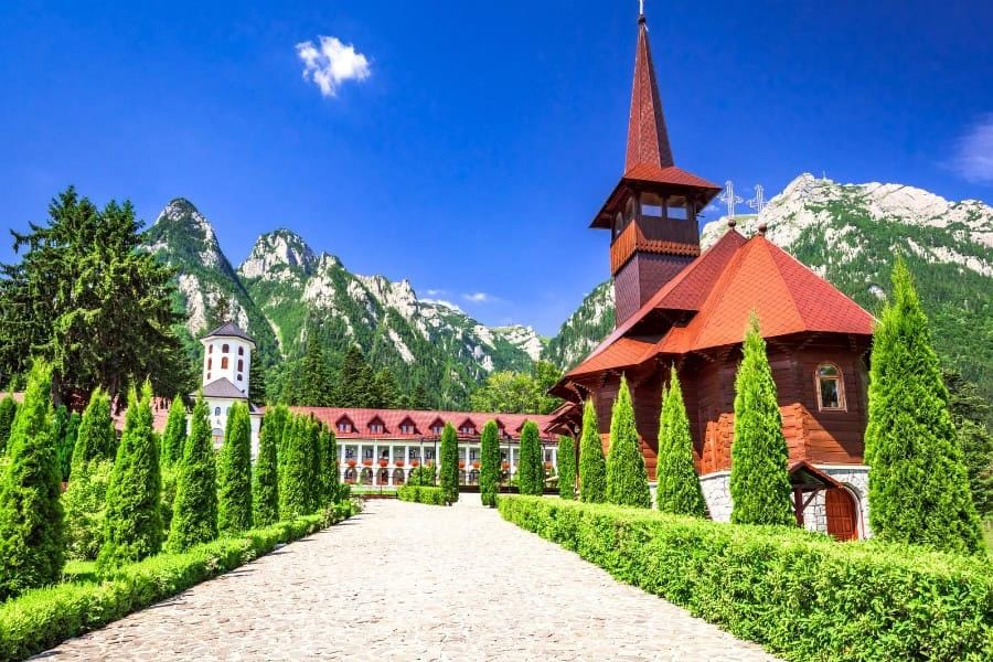 Mănăstirea Caraiman din Bușteni
