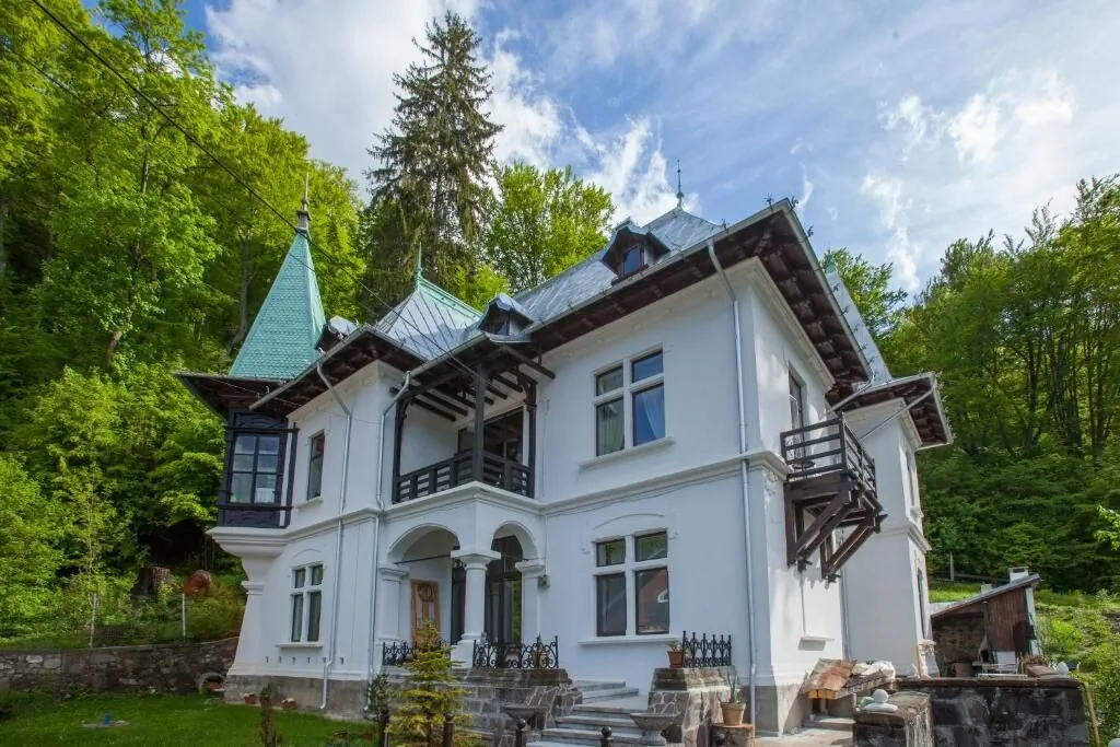 Vila Il Piccolo Castello - cazare în Bușteni