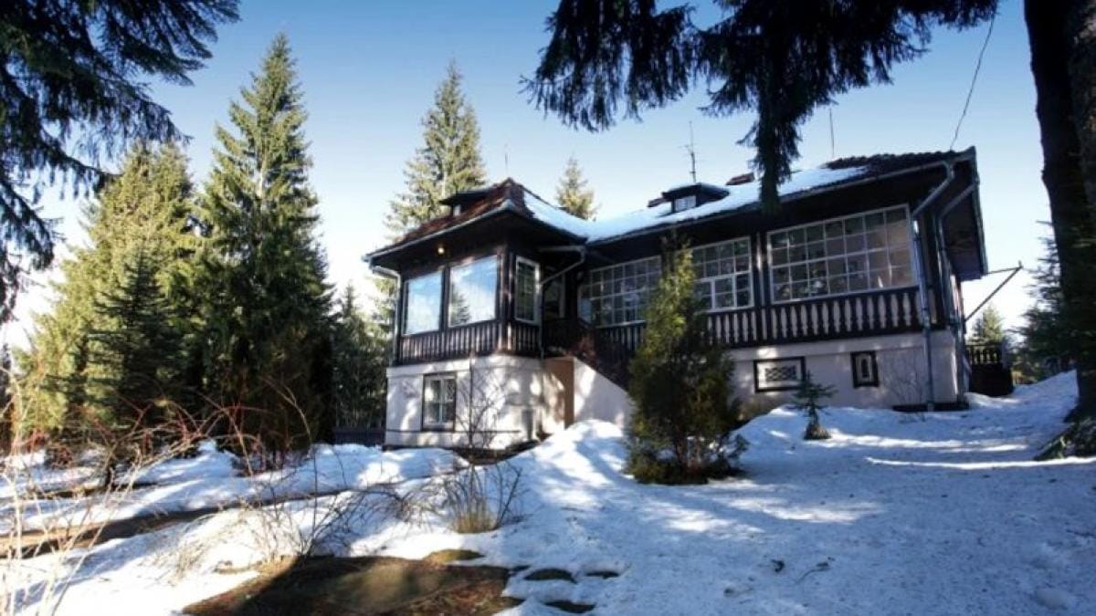 Vila Mareșalului Antonescu, cunoscută și ca Vila Căprioara, din Predeal