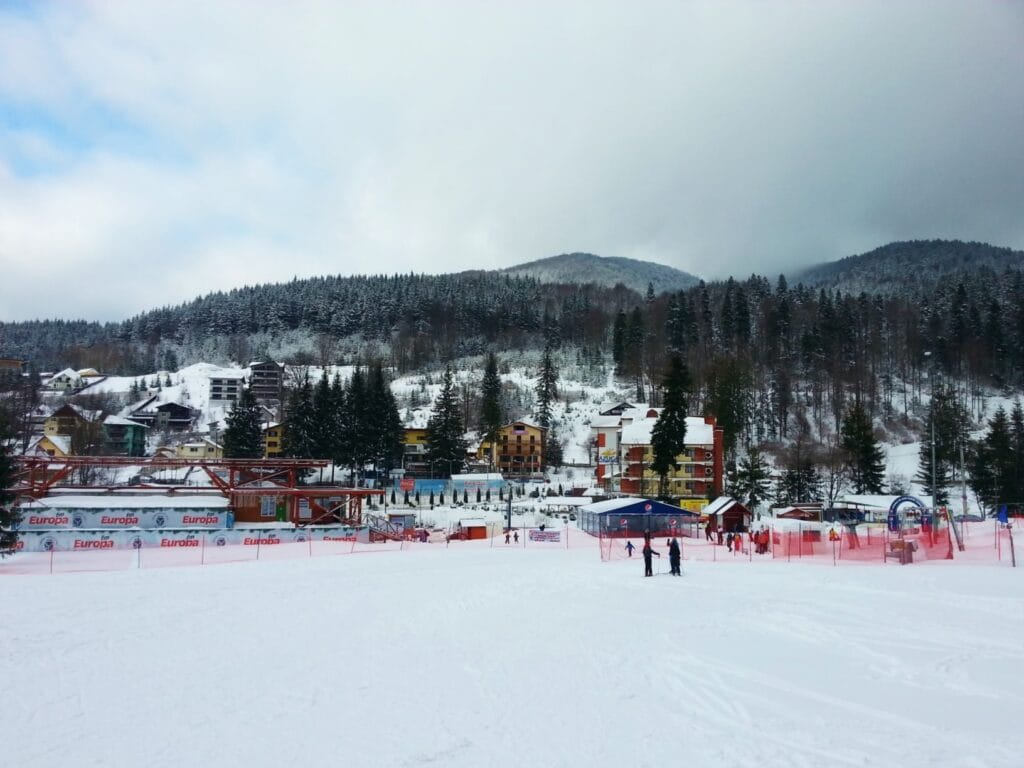 Pârtiile Sorica și Cazacu din Azuga, activități de iarnă