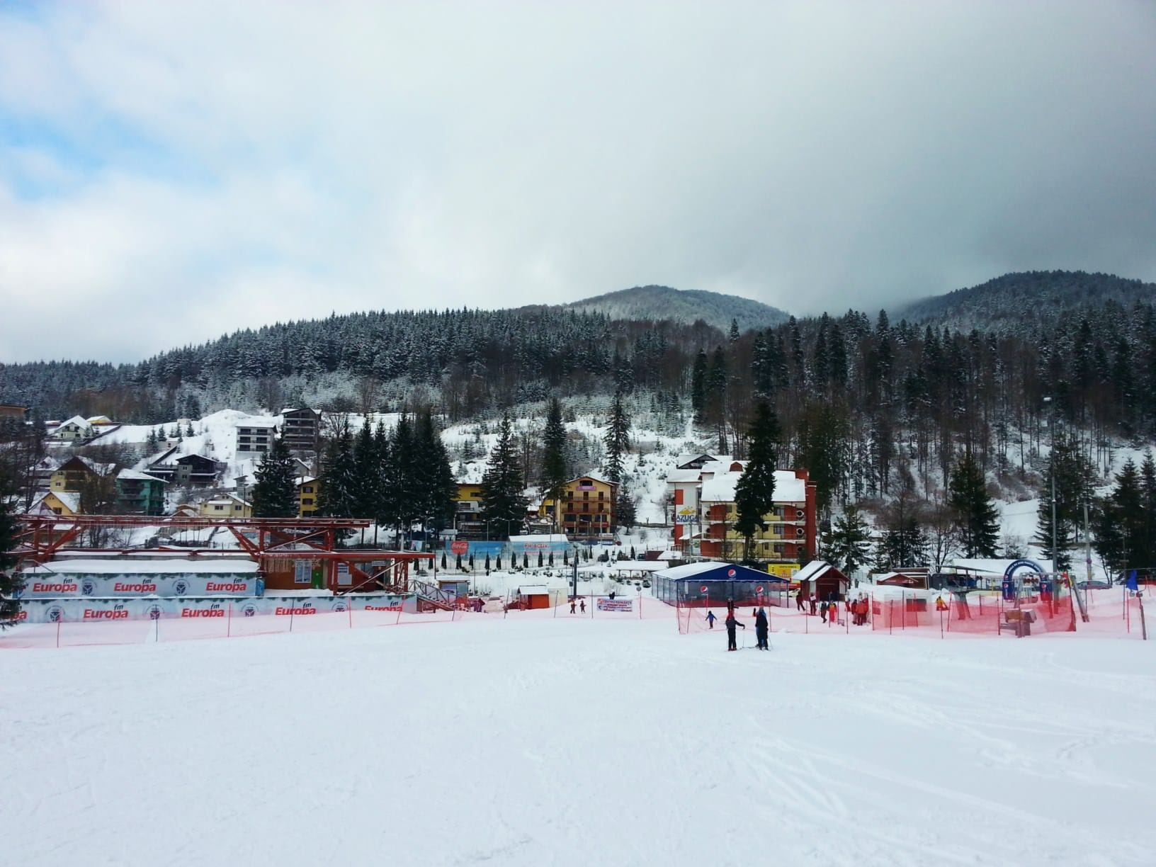Pârtiile Sorica și Cazacu din Azuga