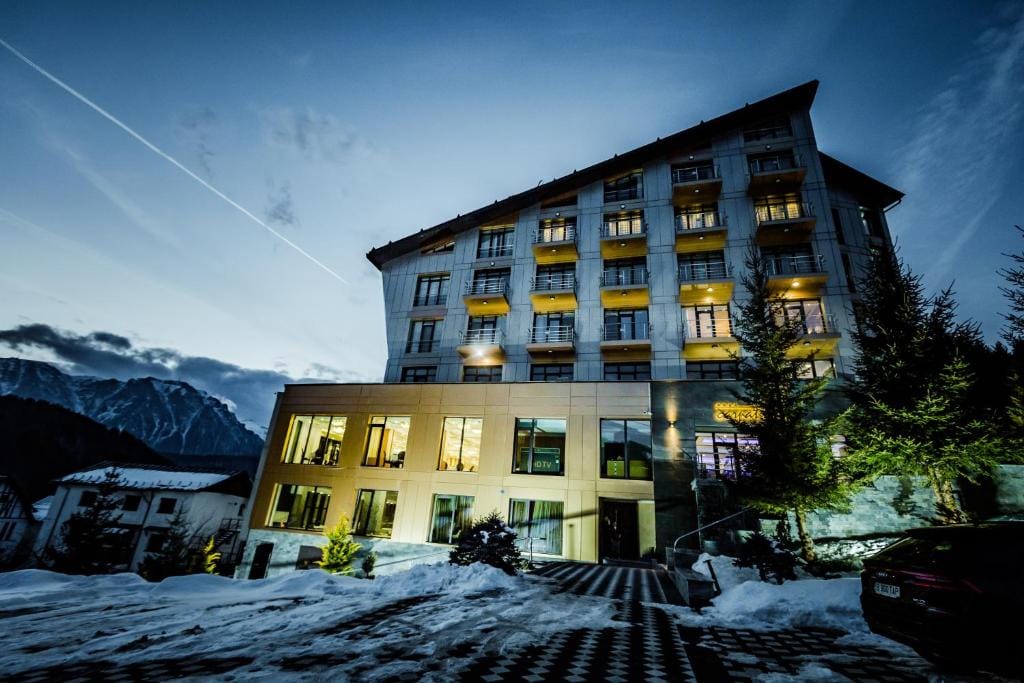 Carpat Inn, cazare în Azuga