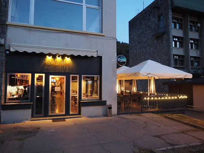 Bruma Restaurant Sinaia - atmosferă cozy în centru
