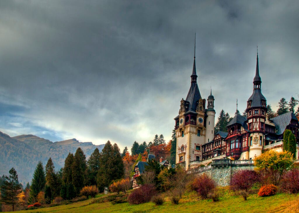 Castelul Peleș – excursie culturală din Comarnic într-o zi ploioasă