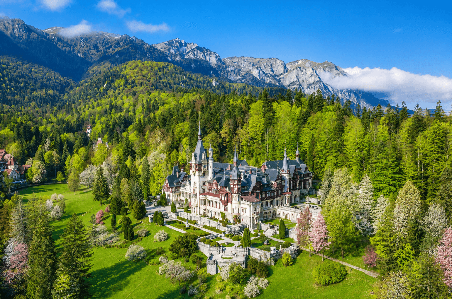 Sinaia primăvara, natură în refacere