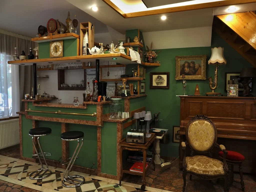Le Nush Café din Breaza, loc pentru pauză într-un weekend