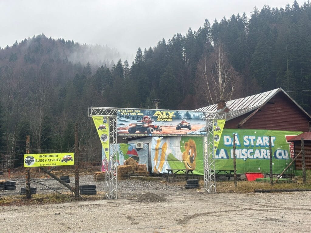 Circuit ATV copii Azuga Circuit ATV copii Azuga intrare 5-15 ani