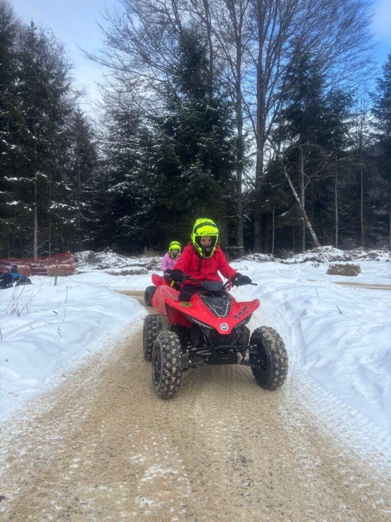 ATV copii Azuga distractie ATV pentru copii Azuga distractie Montana