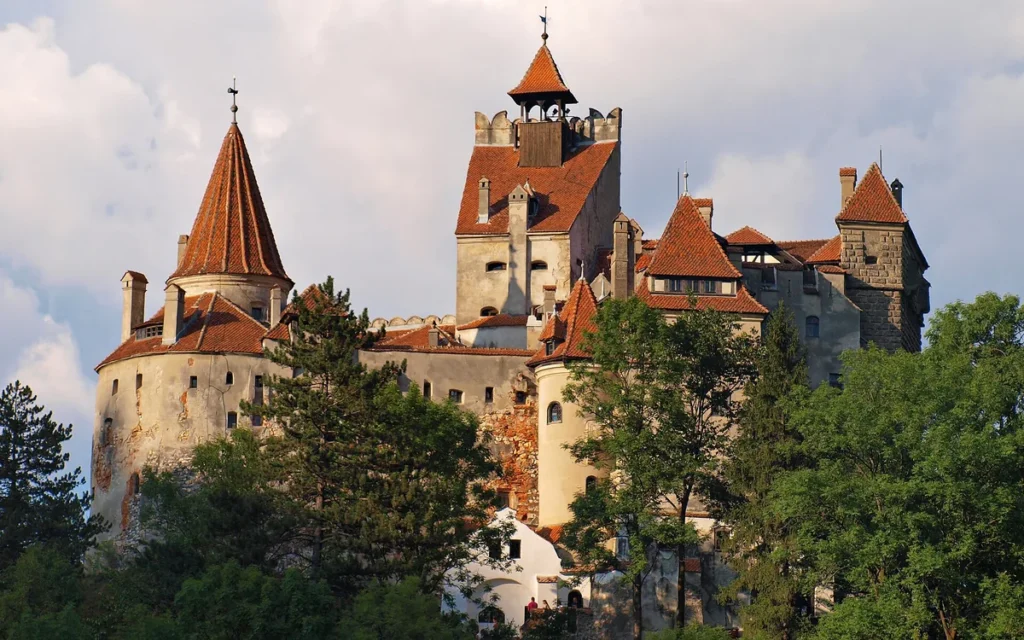 Castelul Bran din județul Brașov văzut din exterior