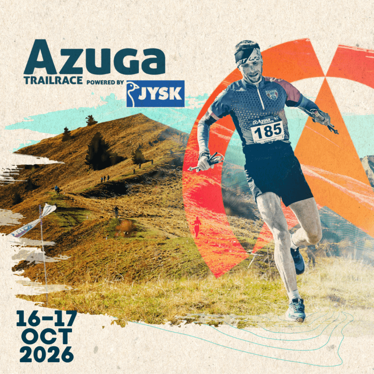 Alergători pe traseu montan la Azuga Trail Race