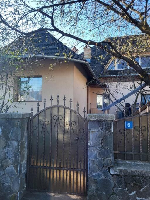 Casa Roza Breaza