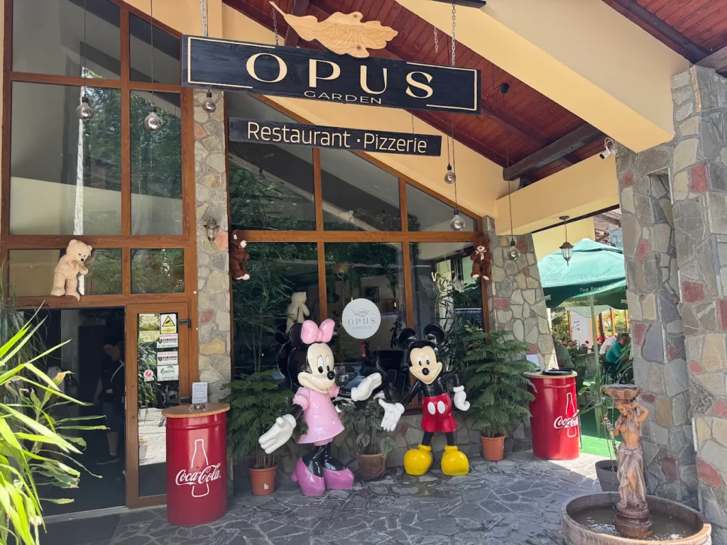 Restaurante Sinaia - Opus Garden