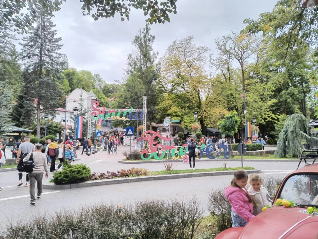 Atmosferă în centrul stațiunii Sinaia