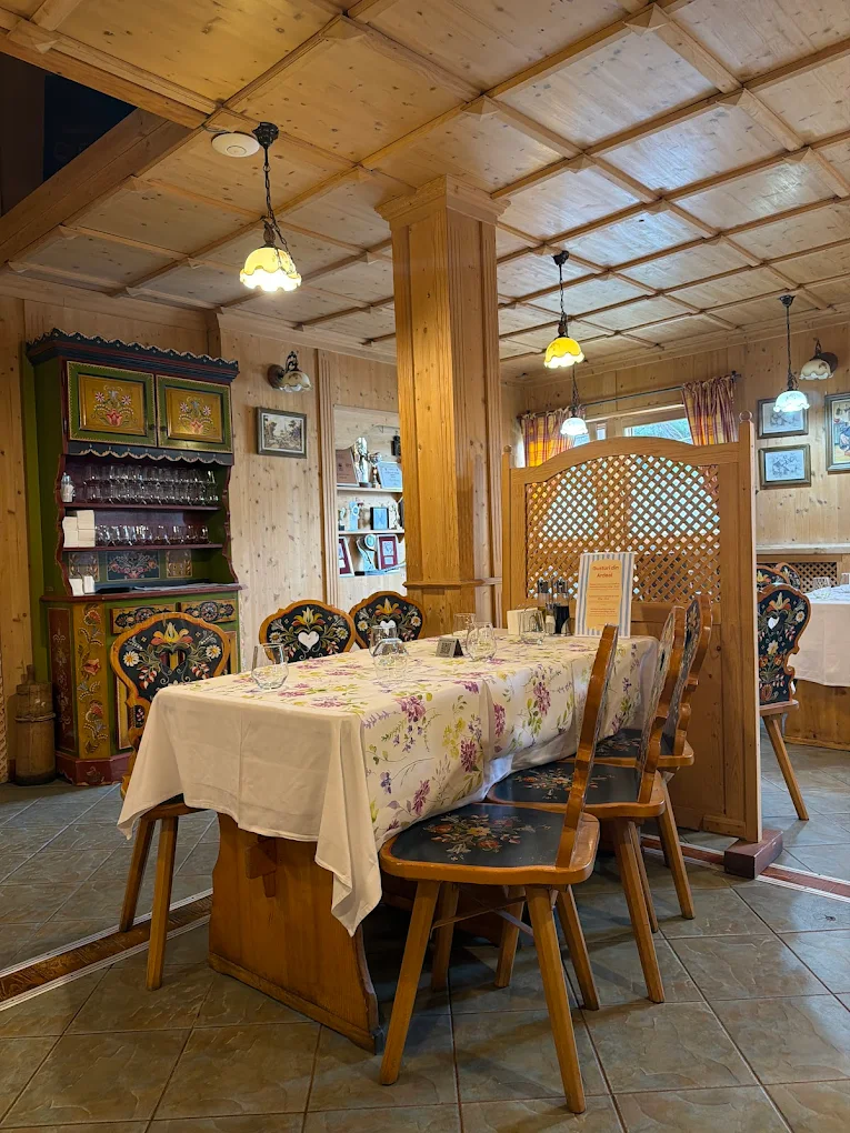 Snow Restaurant Sinaia