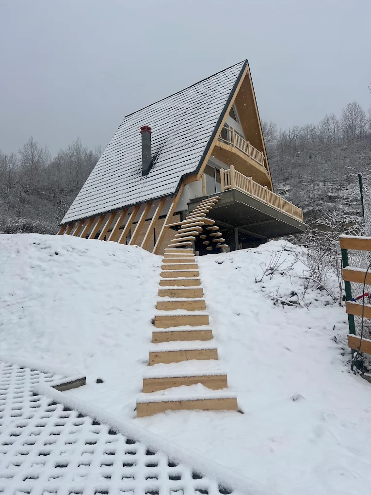 The Cliff Village - cazare în Comarnic