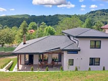 Yellow House - cazare în Comarnic