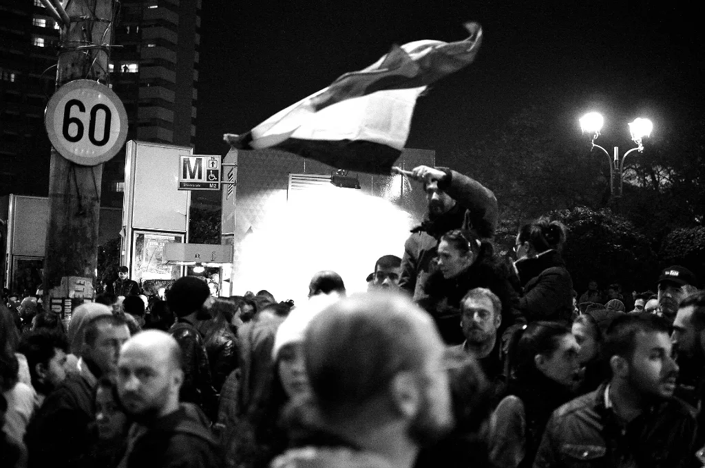 Steagul României fluturând, imagine pentru Unirea Mică